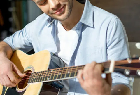 Play Guitar Online