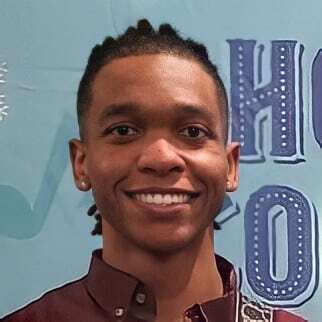 jordan dumas headshot
